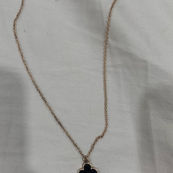 Jewellery bundle - Picture 5 of 8